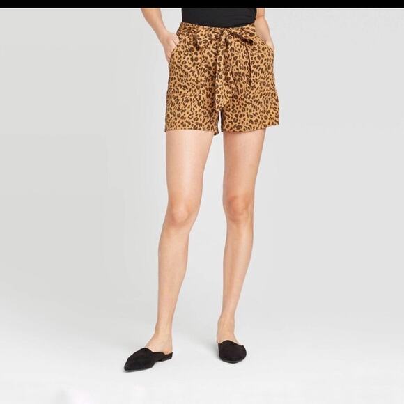 A new day High Waisted Leopard Print Shorts Sz XS - Picture 1 of 9